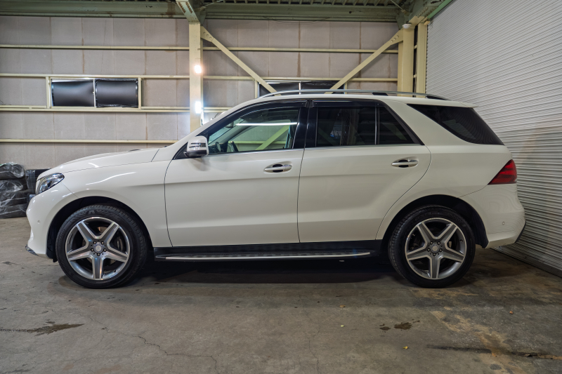 メルセデスベンツ GLE GLE350d 4MATIC ｽﾎﾟｰﾂ ﾚｰﾀﾞｰｾｰﾌﾃｲPKG　 黒革 ｼｰﾄﾋｰﾀｰ ｻﾝﾙｰﾌ 純正ﾅﾋﾞ ﾌﾙｾｸﾞTV 360ｶﾒﾗ harman/Kardon LEDﾍｯﾄﾞﾗｲﾄ AMGｴｱﾛ&20ｲﾝﾁAW　2年保証