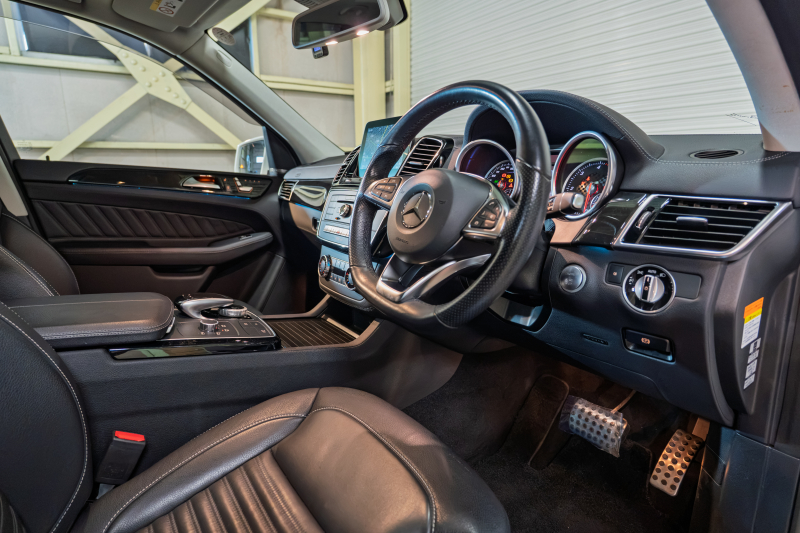 メルセデスベンツ GLE GLE350d 4MATIC ｽﾎﾟｰﾂ ﾚｰﾀﾞｰｾｰﾌﾃｲPKG　 黒革 ｼｰﾄﾋｰﾀｰ ｻﾝﾙｰﾌ 純正ﾅﾋﾞ ﾌﾙｾｸﾞTV 360ｶﾒﾗ harman/Kardon LEDﾍｯﾄﾞﾗｲﾄ AMGｴｱﾛ&20ｲﾝﾁAW　2年保証