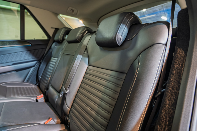 メルセデスベンツ GLE GLE350d 4MATIC ｽﾎﾟｰﾂ ﾚｰﾀﾞｰｾｰﾌﾃｲPKG　 黒革 ｼｰﾄﾋｰﾀｰ ｻﾝﾙｰﾌ 純正ﾅﾋﾞ ﾌﾙｾｸﾞTV 360ｶﾒﾗ harman/Kardon LEDﾍｯﾄﾞﾗｲﾄ AMGｴｱﾛ&20ｲﾝﾁAW　2年保証