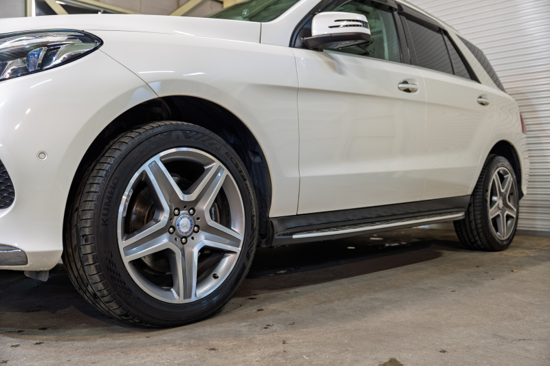 メルセデスベンツ GLE GLE350d 4MATIC ｽﾎﾟｰﾂ ﾚｰﾀﾞｰｾｰﾌﾃｲPKG　 黒革 ｼｰﾄﾋｰﾀｰ ｻﾝﾙｰﾌ 純正ﾅﾋﾞ ﾌﾙｾｸﾞTV 360ｶﾒﾗ harman/Kardon LEDﾍｯﾄﾞﾗｲﾄ AMGｴｱﾛ&20ｲﾝﾁAW　2年保証