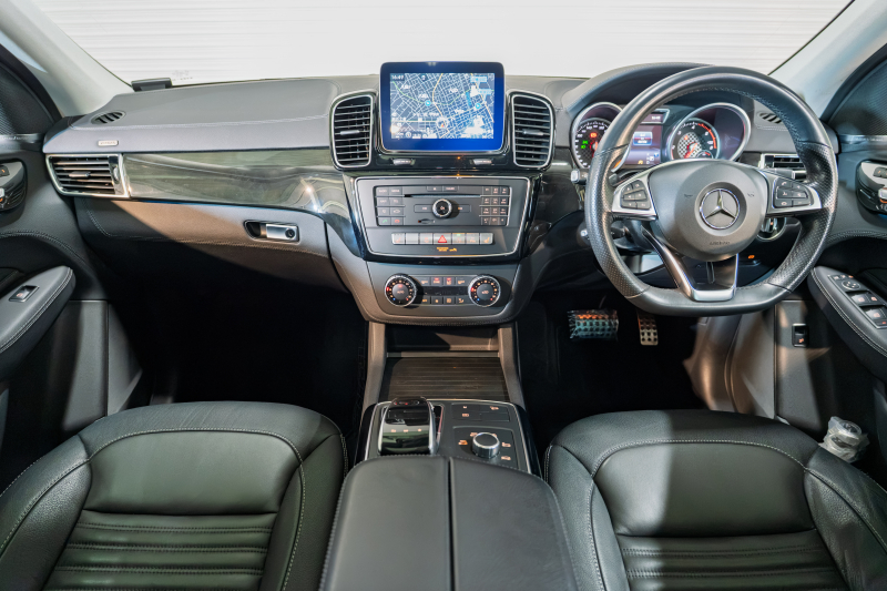 メルセデスベンツ GLE GLE350d 4MATIC ｽﾎﾟｰﾂ ﾚｰﾀﾞｰｾｰﾌﾃｲPKG　 黒革 ｼｰﾄﾋｰﾀｰ ｻﾝﾙｰﾌ 純正ﾅﾋﾞ ﾌﾙｾｸﾞTV 360ｶﾒﾗ harman/Kardon LEDﾍｯﾄﾞﾗｲﾄ AMGｴｱﾛ&20ｲﾝﾁAW　2年保証