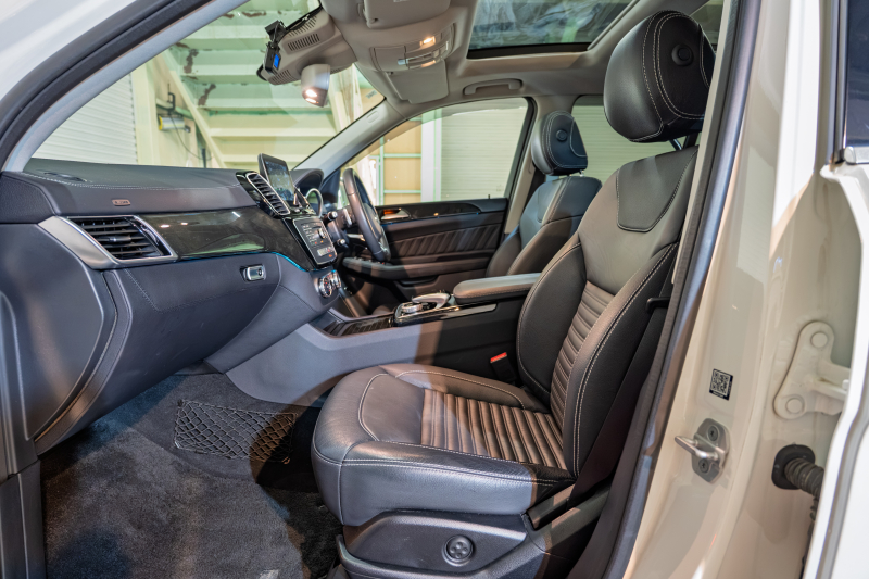 メルセデスベンツ GLE GLE350d 4MATIC ｽﾎﾟｰﾂ ﾚｰﾀﾞｰｾｰﾌﾃｲPKG　 黒革 ｼｰﾄﾋｰﾀｰ ｻﾝﾙｰﾌ 純正ﾅﾋﾞ ﾌﾙｾｸﾞTV 360ｶﾒﾗ harman/Kardon LEDﾍｯﾄﾞﾗｲﾄ AMGｴｱﾛ&20ｲﾝﾁAW　2年保証