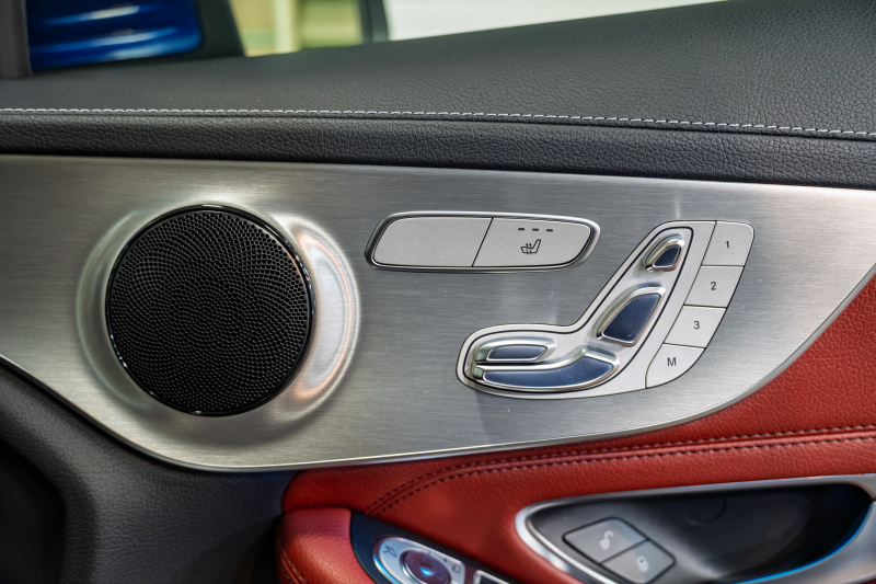 メルセデスベンツ Cクラス C180 ｸｰﾍﾟ ｽﾎﾟｰﾂﾌﾟﾗｽPKG ﾚｰﾀﾞｰSP　ACC 赤革 ﾋｰﾀｰ ﾊﾟﾉﾗﾏSR ﾅﾋﾞTV Bｶﾒﾗ ﾍｯﾄﾞｱｯﾌﾟD LEDﾍｯﾄﾞﾗｲﾄ ｴｱﾊﾞﾗﾝｽPKG AMGｴｱﾛ&19ｲﾝﾁAW　2年保証