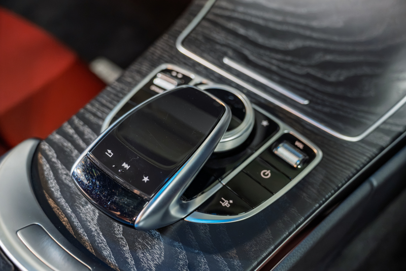 メルセデスベンツ Cクラス C180 ｸｰﾍﾟ ｽﾎﾟｰﾂﾌﾟﾗｽPKG ﾚｰﾀﾞｰSP　ACC 赤革 ﾋｰﾀｰ ﾊﾟﾉﾗﾏSR ﾅﾋﾞTV Bｶﾒﾗ ﾍｯﾄﾞｱｯﾌﾟD LEDﾍｯﾄﾞﾗｲﾄ ｴｱﾊﾞﾗﾝｽPKG AMGｴｱﾛ&19ｲﾝﾁAW　2年保証