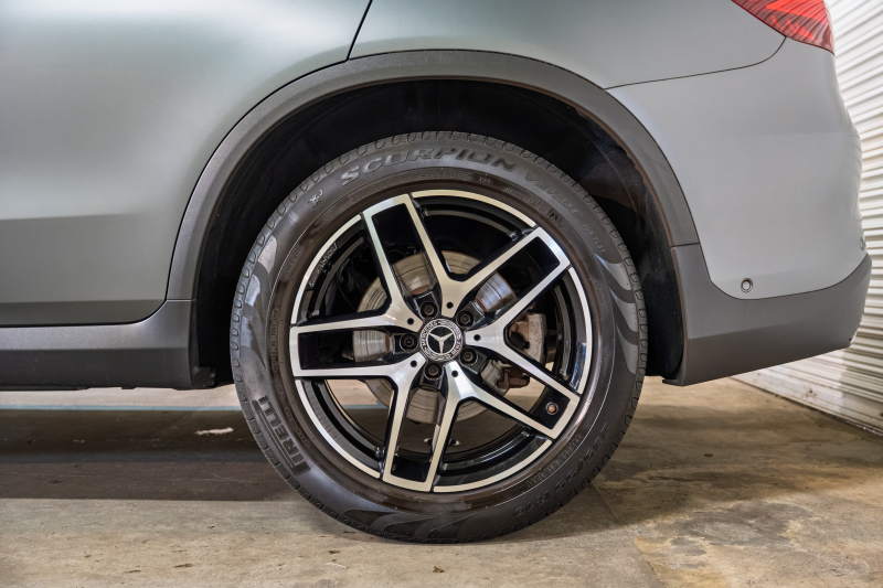 メルセデスベンツ GLC GLC220d 4MATIC ﾛｰﾚｳｽｴﾃﾞｨｼｮﾝ ﾅｲﾄPKG ﾚｰﾀﾞｰSP　特別仕様車 ACC 黒半革 ﾋｰﾀｰ ﾊﾟﾉﾗﾏSR ﾅﾋﾞTV ﾌﾞﾙﾒｽﾀｰS 360ｶﾒﾗ ﾍｯﾄﾞｱｯﾌﾟD AMGｴｱﾛ&19ｲﾝﾁAW　2年保証