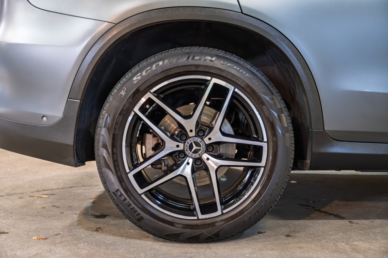 メルセデスベンツ GLC GLC220d 4MATIC ﾛｰﾚｳｽｴﾃﾞｨｼｮﾝ ﾅｲﾄPKG ﾚｰﾀﾞｰSP　特別仕様車 ACC 黒半革 ﾋｰﾀｰ ﾊﾟﾉﾗﾏSR ﾅﾋﾞTV ﾌﾞﾙﾒｽﾀｰS 360ｶﾒﾗ ﾍｯﾄﾞｱｯﾌﾟD AMGｴｱﾛ&19ｲﾝﾁAW　2年保証