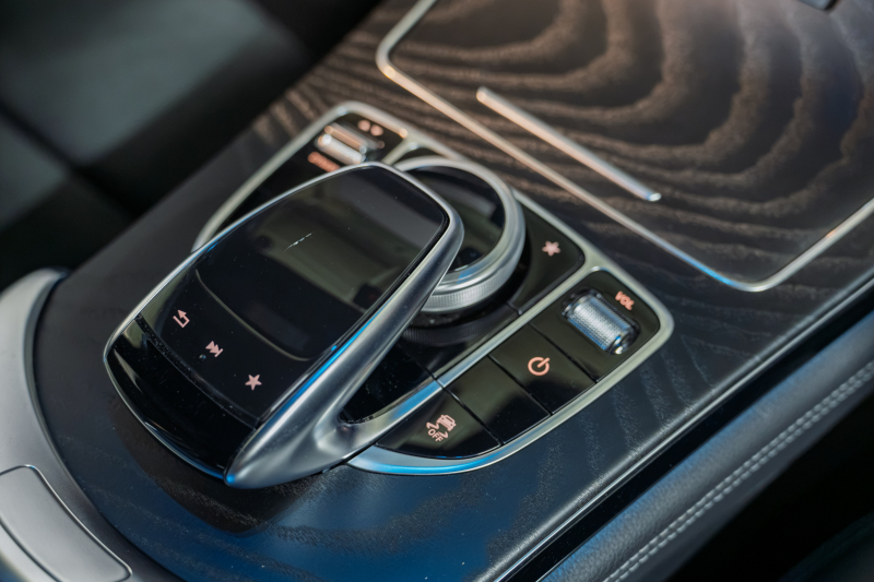 メルセデスベンツ GLC GLC220d 4MATIC ﾛｰﾚｳｽｴﾃﾞｨｼｮﾝ ﾅｲﾄPKG ﾚｰﾀﾞｰSP　特別仕様車 ACC 黒半革 ﾋｰﾀｰ ﾊﾟﾉﾗﾏSR ﾅﾋﾞTV ﾌﾞﾙﾒｽﾀｰS 360ｶﾒﾗ ﾍｯﾄﾞｱｯﾌﾟD AMGｴｱﾛ&19ｲﾝﾁAW　2年保証