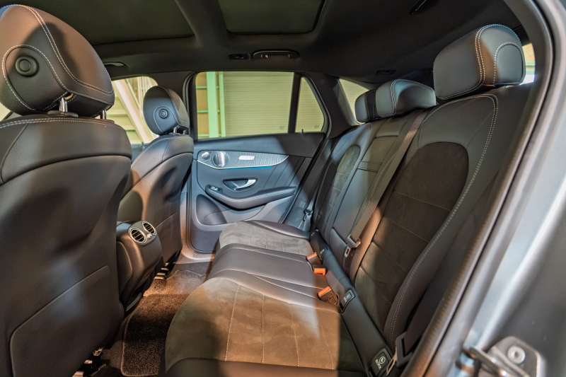 メルセデスベンツ GLC GLC220d 4MATIC ﾛｰﾚｳｽｴﾃﾞｨｼｮﾝ ﾅｲﾄPKG ﾚｰﾀﾞｰSP　特別仕様車 ACC 黒半革 ﾋｰﾀｰ ﾊﾟﾉﾗﾏSR ﾅﾋﾞTV ﾌﾞﾙﾒｽﾀｰS 360ｶﾒﾗ ﾍｯﾄﾞｱｯﾌﾟD AMGｴｱﾛ&19ｲﾝﾁAW　2年保証
