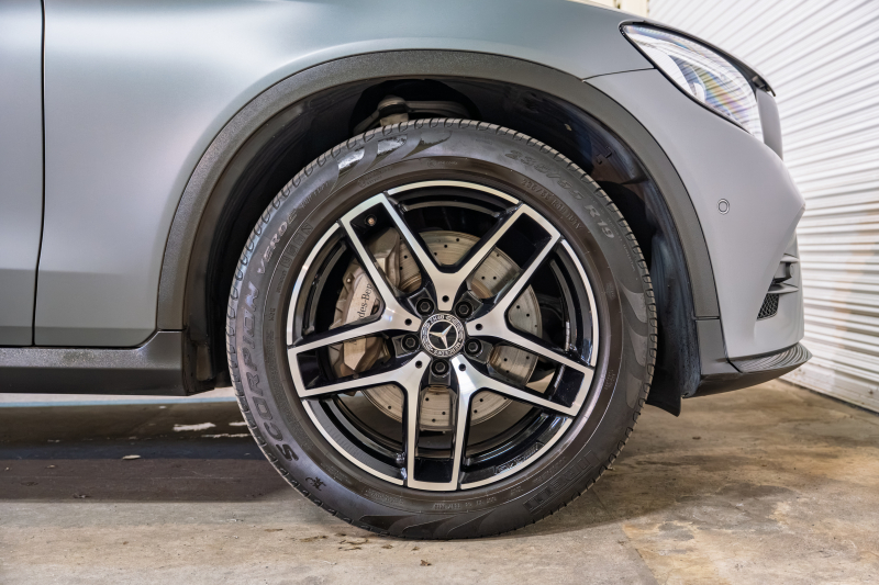 メルセデスベンツ GLC GLC220d 4MATIC ﾛｰﾚｳｽｴﾃﾞｨｼｮﾝ ﾅｲﾄPKG ﾚｰﾀﾞｰSP　特別仕様車 ACC 黒半革 ﾋｰﾀｰ ﾊﾟﾉﾗﾏSR ﾅﾋﾞTV ﾌﾞﾙﾒｽﾀｰS 360ｶﾒﾗ ﾍｯﾄﾞｱｯﾌﾟD AMGｴｱﾛ&19ｲﾝﾁAW　2年保証