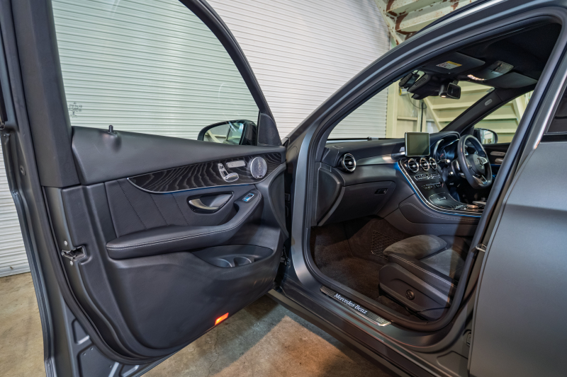 メルセデスベンツ GLC GLC220d 4MATIC ﾛｰﾚｳｽｴﾃﾞｨｼｮﾝ ﾅｲﾄPKG ﾚｰﾀﾞｰSP　特別仕様車 ACC 黒半革 ﾋｰﾀｰ ﾊﾟﾉﾗﾏSR ﾅﾋﾞTV ﾌﾞﾙﾒｽﾀｰS 360ｶﾒﾗ ﾍｯﾄﾞｱｯﾌﾟD AMGｴｱﾛ&19ｲﾝﾁAW　2年保証