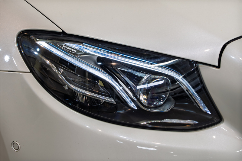 AMG Eクラス E43 4MATIC ﾚｰﾀﾞｰSP　ACC 茶革 ﾋｰﾀｰ ﾊﾟﾉﾗﾏSR 純正ﾅﾋﾞTV ﾌﾞﾙﾒｽﾀｰS 360ｶﾒﾗ Carplay ﾍｯﾄﾞｱｯﾌﾟD LEDﾍｯﾄﾞﾗｲﾄ AMGｴｸﾞｿﾞｰｽﾄ AMGｴｱﾛ&20ｲﾝﾁAW　2年保証