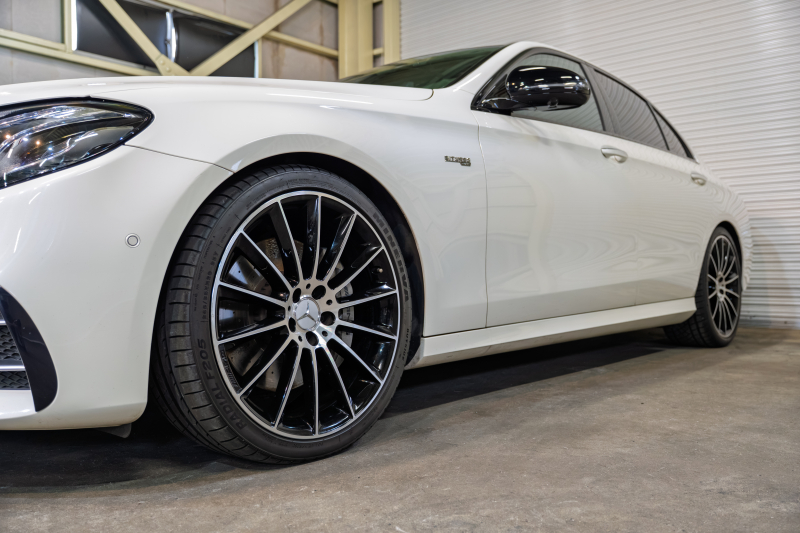 AMG Eクラス E43 4MATIC ﾚｰﾀﾞｰSP　ACC 茶革 ﾋｰﾀｰ ﾊﾟﾉﾗﾏSR 純正ﾅﾋﾞTV ﾌﾞﾙﾒｽﾀｰS 360ｶﾒﾗ Carplay ﾍｯﾄﾞｱｯﾌﾟD LEDﾍｯﾄﾞﾗｲﾄ AMGｴｸﾞｿﾞｰｽﾄ AMGｴｱﾛ&20ｲﾝﾁAW　2年保証