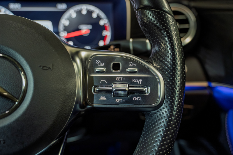 メルセデスベンツ Eクラス E200 AVG AMGﾗｲﾝ ﾚｰﾀﾞｰｾｰﾌﾃｨPKG　中期 ACC 黒革 ﾊﾟﾉﾗﾏSR ﾅﾋﾞTV 360ｶﾒﾗ Blouetoothｵｰﾃﾞｨｵ ﾏﾙﾁﾋﾞｰﾑLED AMGｴｱﾛ&19ｲﾝﾁAW　2年保証