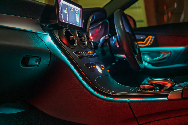 メルセデスベンツ Cクラス C200 AVG AMGﾗｲﾝ　後期ﾓﾃﾞﾙ 黒革 ﾊﾟﾉﾗﾏｻﾝﾙｰﾌ ﾅﾋﾞTV ﾊﾞｯｸｶﾒﾗ Carplay ｱﾀﾞﾌﾟﾃｨﾌﾞｸﾙｰｽﾞｺﾝﾄﾛｰﾙ ﾏﾙﾁﾋﾞｰﾑLED 自動ﾘｱｹﾞｰﾄ AMGｴｱﾛ&18ｲﾝﾁAW　2年保証