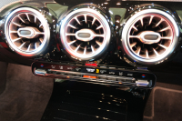 メルセデスベンツ Aクラス A180ｽﾀｲﾙ AMGﾗｲﾝ ﾚｻﾞｰEXC＆ﾅﾋﾞｹﾞｰｼｮﾝ&ｱﾄﾞﾊﾞﾝｽﾄﾞ＆ﾚｰﾀﾞｰｾｰﾌﾃｨPKG　黒赤革 ｼｰﾄﾋｰﾀｰ ﾊﾟﾉSR MBUXﾅﾋﾞ ﾌﾙｾｸﾞTV HUD 360ｶﾒﾗ PTS ﾏﾙﾁﾋﾞｰﾑLED ｱﾄﾞﾊﾞﾝｽﾄﾞｻｳﾝﾄﾞ ﾏﾙﾁｶﾗｰｱﾝﾋﾞｴﾝﾄ AMGｴｱﾛ＆18ｲﾝﾁAW　2年保証