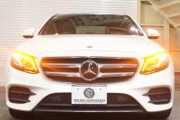 メルセデスベンツ Eクラス E200 AVG ｽﾎﾟｰﾂ ﾚｻﾞｰEXC& ﾚｰﾀﾞｰｾｰﾌﾃｨPKG　黒革 ｻﾝﾙｰﾌ ｼｰﾄﾋｰﾀｰ 純正ﾅﾋﾞ ﾌﾙｾｸﾞTV 360ｶﾒﾗ ﾌﾞﾙﾒｽﾀｰ CarPlay ﾏﾙﾁﾋﾞｰﾑLED ﾏﾙﾁｶﾗｰｱﾝﾋﾞｴﾝﾄﾗｲﾄ 自動Rｹﾞｰﾄ AMGｴｱﾛ&19ｲﾝﾁAW 　2年保証