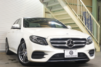 メルセデスベンツ Eクラス E200 AVG ｽﾎﾟｰﾂ ﾚｻﾞｰEXC& ﾚｰﾀﾞｰｾｰﾌﾃｨPKG　黒革 ｻﾝﾙｰﾌ ｼｰﾄﾋｰﾀｰ 純正ﾅﾋﾞ ﾌﾙｾｸﾞTV 360ｶﾒﾗ ﾌﾞﾙﾒｽﾀｰ CarPlay ﾏﾙﾁﾋﾞｰﾑLED ﾏﾙﾁｶﾗｰｱﾝﾋﾞｴﾝﾄﾗｲﾄ 自動Rｹﾞｰﾄ AMGｴｱﾛ&19ｲﾝﾁAW 　2年保証