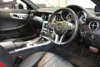 メルセデスベンツ SLKクラス SLK200 ｴｸｽｸﾙｰｼﾌﾞ ﾚｰﾀﾞｰSP　黒革 ｼｰﾄﾋｰﾀｰ ｴｱｽｶｰﾌ 純正ﾅﾋﾞ ﾌﾙｾｸﾞTV MBﾛｺﾞﾌﾞﾚｰｷ ｷｰﾚｽ ｷｾﾉﾝ  AMGｴｱﾛ&18ｲﾝﾁAW 　2年保証