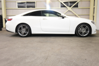 メルセデスベンツ Eクラス E200ｸｰﾍﾟ ｽﾎﾟｰﾂ ﾚｻﾞｰ&ﾚｰﾀﾞｰｾｰﾌﾃｨPKG　中期 黒革 ｼｰﾄﾋｰﾀｰ ﾊﾟﾉﾗﾏSR 純正ﾅﾋﾞTV ﾌﾞﾙﾒｽﾀｰ HUD 360ｶﾒﾗ PTS ﾏﾙﾁﾋﾞｰﾑLED ｴｱﾊﾞﾗﾝｽPKG AMGｴｱﾛ&19AW　2年保証