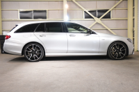 AMG Eクラス E53 ﾜｺﾞﾝ 4MATIC+ ｴｸｽｸﾙｰｼﾌﾞ&ﾚｰﾀﾞｰｾｰﾌﾃｨPKG　ISG搭載 中期 黒革 ﾏｯｻｰｼﾞ機能 ﾋｰﾀｰ&ｸｰﾗｰ ﾊﾟﾉﾗﾏSR 純正ﾅﾋﾞ ﾌﾙｾｸﾞTV 360ｶﾒﾗ ﾌﾞﾙﾒｽﾀｰ HUD ｴｱｻｽ ﾏﾙﾁﾋﾞｰﾑLED 53専用ｴｱﾛ&20ｲﾝﾁAW 　2年保証