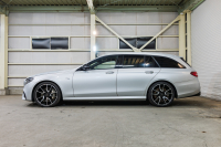 AMG Eクラス E53 ﾜｺﾞﾝ 4MATIC+ ｴｸｽｸﾙｰｼﾌﾞ&ﾚｰﾀﾞｰｾｰﾌﾃｨPKG　ISG搭載 中期 黒革 ﾏｯｻｰｼﾞ機能 ﾋｰﾀｰ&ｸｰﾗｰ ﾊﾟﾉﾗﾏSR 純正ﾅﾋﾞ ﾌﾙｾｸﾞTV 360ｶﾒﾗ ﾌﾞﾙﾒｽﾀｰ HUD ｴｱｻｽ ﾏﾙﾁﾋﾞｰﾑLED 53専用ｴｱﾛ&20ｲﾝﾁAW 　2年保証