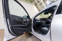 AMG Eクラス E53 ﾜｺﾞﾝ 4MATIC+ ｴｸｽｸﾙｰｼﾌﾞ&ﾚｰﾀﾞｰｾｰﾌﾃｨPKG　ISG搭載 中期 黒革 ﾏｯｻｰｼﾞ機能 ﾋｰﾀｰ&ｸｰﾗｰ ﾊﾟﾉﾗﾏSR 純正ﾅﾋﾞ ﾌﾙｾｸﾞTV 360ｶﾒﾗ ﾌﾞﾙﾒｽﾀｰ HUD ｴｱｻｽ ﾏﾙﾁﾋﾞｰﾑLED 53専用ｴｱﾛ&20ｲﾝﾁAW 　2年保証