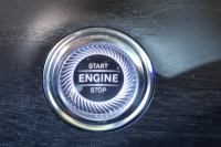 メルセデスベンツ Eクラス E200 ｽﾃｰｼｮﾝﾜｺﾞﾝ AVG AMGﾗｲﾝ ｴｸｽｸﾙｰｼﾌﾞ&ﾚｰﾀﾞｰｾｰﾌﾃｨPKG　中期ﾓﾃﾞﾙ BSG搭載 黒革 ｼｰﾄﾋｰﾀｰ 純正ﾅﾋﾞTV CarPlay ﾍｯﾄﾞｱｯﾌﾟD 360ｶﾒﾗ ﾌﾞﾙﾒｽﾀｰ ｴｱﾊﾞﾗﾝｽP ﾏﾙﾁﾋﾞｰﾑLED AMGｴｱﾛ&19AW　2年保証