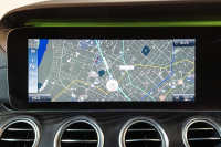 メルセデスベンツ Eクラス E200 ｽﾃｰｼｮﾝﾜｺﾞﾝ AVG AMGﾗｲﾝ ｴｸｽｸﾙｰｼﾌﾞ&ﾚｰﾀﾞｰｾｰﾌﾃｨPKG　中期ﾓﾃﾞﾙ BSG搭載 黒革 ｼｰﾄﾋｰﾀｰ 純正ﾅﾋﾞTV CarPlay ﾍｯﾄﾞｱｯﾌﾟD 360ｶﾒﾗ ﾌﾞﾙﾒｽﾀｰ ｴｱﾊﾞﾗﾝｽP ﾏﾙﾁﾋﾞｰﾑLED AMGｴｱﾛ&19AW　2年保証