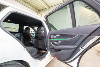 メルセデスベンツ Eクラス E200 ｽﾃｰｼｮﾝﾜｺﾞﾝ AVG AMGﾗｲﾝ ｴｸｽｸﾙｰｼﾌﾞ&ﾚｰﾀﾞｰｾｰﾌﾃｨPKG　中期ﾓﾃﾞﾙ BSG搭載 黒革 ｼｰﾄﾋｰﾀｰ 純正ﾅﾋﾞTV CarPlay ﾍｯﾄﾞｱｯﾌﾟD 360ｶﾒﾗ ﾌﾞﾙﾒｽﾀｰ ｴｱﾊﾞﾗﾝｽP ﾏﾙﾁﾋﾞｰﾑLED AMGｴｱﾛ&19AW　2年保証