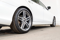 メルセデスベンツ Eクラス E200 ｽﾃｰｼｮﾝﾜｺﾞﾝ AVG AMGﾗｲﾝ ｴｸｽｸﾙｰｼﾌﾞ&ﾚｰﾀﾞｰｾｰﾌﾃｨPKG　中期ﾓﾃﾞﾙ BSG搭載 黒革 ｼｰﾄﾋｰﾀｰ 純正ﾅﾋﾞTV CarPlay ﾍｯﾄﾞｱｯﾌﾟD 360ｶﾒﾗ ﾌﾞﾙﾒｽﾀｰ ｴｱﾊﾞﾗﾝｽP ﾏﾙﾁﾋﾞｰﾑLED AMGｴｱﾛ&19AW　2年保証