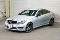 メルセデスベンツ Cクラス C250ｸｰﾍﾟ ｼｭﾎﾟﾙﾄ ﾚｰﾀﾞｰｾｰﾌﾃｨ＆ﾕｰﾃｨﾘﾃｨPKG　1ｵﾅ Pｽﾀ 黒革 ﾅﾋﾞTV Bｶﾒﾗ ﾊﾟｰｸﾄﾛﾆｯｸ ｷｾﾉﾝ LEDﾄﾞﾗｲﾋﾞﾝｸﾞﾗｲﾄ 専用ｻｽ AMGｴｱﾛ＆18AW ﾄﾞﾘﾙﾄﾞﾛｰﾀｰ ﾛｺﾞ入ｷｬﾘﾊﾟｰ　2年保証