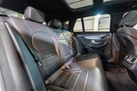 メルセデスベンツ Cクラス C200 4MATIC ﾜｺﾞﾝ ﾛｰﾚｳｽED ｽﾎﾟｰﾂﾌﾟﾗｽPKG　BSG搭載 後期 黒革 ﾊﾟﾉﾗﾏSR 純正ﾅﾋﾞ ﾌﾙｾｸﾞ Bｶﾒ ﾍｯﾄﾞｱｯﾌﾟD 自動ﾄﾗﾝｸ ﾌｯﾄｵｰﾌﾟﾅｰ AMGｴｱﾛ＆18ｲﾝﾁAW　2年保証