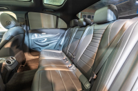 メルセデスベンツ Eクラス E220d AVG ｽﾎﾟｰﾂ ﾚｻﾞｰEXC ﾚｰﾀﾞｰSP　黒革 ｼｰﾄﾋｰﾀｰ ﾊﾟﾉﾗﾏSR 純正ﾅﾋﾞ ﾌﾙｾｸﾞTV 360ｶﾒﾗ CarPlay ﾌﾞﾙﾒｽﾀｰ ｴｱﾊﾞﾗﾝｽP ﾏﾙﾁﾋﾞｰﾑLED ﾏﾙﾁｶﾗｰｱﾝﾋﾞｴﾝﾄﾗｲﾄ AMGｴｱﾛ&19AW　2年保証