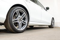 メルセデスベンツ Eクラス E220d AVG ｽﾎﾟｰﾂ ﾚｻﾞｰEXC ﾚｰﾀﾞｰSP　黒革 ｼｰﾄﾋｰﾀｰ ﾊﾟﾉﾗﾏSR 純正ﾅﾋﾞ ﾌﾙｾｸﾞTV 360ｶﾒﾗ CarPlay ﾌﾞﾙﾒｽﾀｰ ｴｱﾊﾞﾗﾝｽP ﾏﾙﾁﾋﾞｰﾑLED ﾏﾙﾁｶﾗｰｱﾝﾋﾞｴﾝﾄﾗｲﾄ AMGｴｱﾛ&19AW　2年保証