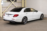 メルセデスベンツ Eクラス E220d AVG ｽﾎﾟｰﾂ ﾚｻﾞｰEXC ﾚｰﾀﾞｰSP　黒革 ｼｰﾄﾋｰﾀｰ ﾊﾟﾉﾗﾏSR 純正ﾅﾋﾞ ﾌﾙｾｸﾞTV 360ｶﾒﾗ CarPlay ﾌﾞﾙﾒｽﾀｰ ｴｱﾊﾞﾗﾝｽP ﾏﾙﾁﾋﾞｰﾑLED ﾏﾙﾁｶﾗｰｱﾝﾋﾞｴﾝﾄﾗｲﾄ AMGｴｱﾛ&19AW　2年保証