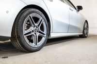 メルセデスベンツ Aクラス A180ｽﾀｲﾙ AMGﾗｲﾝ ｱﾄﾞﾊﾞﾝｽﾄﾞ&ﾅﾋﾞ&ﾚｰﾀﾞｰｾｰﾌﾃｨPKG　黒半革 MBUXﾅﾋﾞ ﾌﾙｾｸﾞ 360ｶﾒ ADVｽﾋﾟｰｶｰ ﾍｯﾄﾞｱｯﾌﾟD ﾏﾙﾁﾋﾞｰﾑLED ﾜｲﾔﾚｽﾁｬｰｼﾞ　2年保証