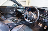 メルセデスベンツ Aクラス A180ｽﾀｲﾙ AMGﾗｲﾝ ｱﾄﾞﾊﾞﾝｽﾄﾞ&ﾅﾋﾞ&ﾚｰﾀﾞｰｾｰﾌﾃｨPKG　黒半革 MBUXﾅﾋﾞ ﾌﾙｾｸﾞ 360ｶﾒ ADVｽﾋﾟｰｶｰ ﾍｯﾄﾞｱｯﾌﾟD ﾏﾙﾁﾋﾞｰﾑLED ﾜｲﾔﾚｽﾁｬｰｼﾞ　2年保証