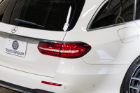 メルセデスベンツ Eクラス E200 ｽﾃｰｼｮﾝﾜｺﾞﾝｽﾎﾟｰﾂ  AMGﾗｲﾝｲﾝﾃﾘｱ&ｴｸｽｸﾙｰｼﾌﾞPKG　後期 BSG搭載 黒ﾅｯﾊﾟ革 ｼｰﾄﾋｰﾀ- ﾊﾟﾉﾗﾏSR MBUXﾅﾋﾞTV HUD CarPlay 360°ｶﾒﾗ ﾌﾞﾙﾒｽﾀｰ ﾏﾙﾁﾋﾞｰﾑLED AMGｴｱﾛ&19ｲﾝﾁAW　2年保証