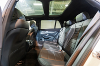 メルセデスベンツ Eクラス E200 ｽﾃｰｼｮﾝﾜｺﾞﾝｽﾎﾟｰﾂ  AMGﾗｲﾝｲﾝﾃﾘｱ&ｴｸｽｸﾙｰｼﾌﾞPKG　後期 BSG搭載 黒ﾅｯﾊﾟ革 ｼｰﾄﾋｰﾀ- ﾊﾟﾉﾗﾏSR MBUXﾅﾋﾞTV HUD CarPlay 360°ｶﾒﾗ ﾌﾞﾙﾒｽﾀｰ ﾏﾙﾁﾋﾞｰﾑLED AMGｴｱﾛ&19ｲﾝﾁAW　2年保証