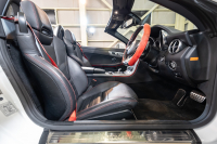 メルセデスベンツ SLCクラス SLC200 ｽﾎﾟｰﾂ ﾚｰﾀﾞｰｾｰﾌﾃｨPKG　黒革 ｼｰﾄﾋｰﾀｰ ｴｱｽｶｰﾌ ﾊﾟﾉﾗﾐｯｸﾊﾞﾘｵﾙｰﾌ 純正ﾅﾋﾞ ﾌﾙｾｸﾞ ｶｰﾌﾟﾚｲ Bｶﾒﾗ harman/kardon AMGｽﾎﾟｰﾂｽﾃｱﾘﾝｸﾞ LEDﾗｲﾄ ｱﾝﾋﾞｴﾝﾄﾗｲﾄ Pｽﾀ AMGｴｱﾛ&18ｲﾝﾁAW　2年保証