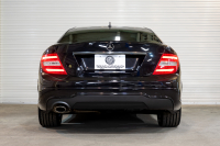 メルセデスベンツ Cクラス C180ｸｰﾍﾟ ﾚｰﾀﾞｰｾｰﾌﾃｨ＆ﾕｰﾃｨﾘﾃｨPKG　黒半革 純正ﾅﾋﾞTV Bｶﾒﾗ ﾊﾟｰｸﾄﾛﾆｯｸ ｷｾﾉﾝ LEDﾄﾞﾗｲﾋﾞﾝｸﾞﾗｲﾄ Pｽﾀ AMGｴｱﾛ＆18AW ﾄﾞﾘﾙﾄﾞﾛｰﾀｰ ﾛｺﾞ入ｷｬﾘﾊﾟｰ　2年保証