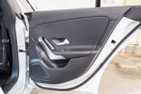 メルセデスベンツ CLAクラス CLA200dｼｭｰﾃｨﾝｸﾞﾌﾞﾚｰｸ ﾚｰﾀﾞｰｾｰﾌﾃｨPKG　Pｽﾀ 黒半革 ﾒﾓﾘｰPｼｰﾄ ﾋｰﾀｰ ﾅﾋﾞTV Bｶﾒﾗ LEDﾍｯﾄﾞﾗｲﾄ ﾜｲﾔﾚｽﾁｬｰｼﾞﾝｸﾞ 自動Rｹﾞｰﾄ/ﾊﾝｽﾞﾌﾘｰA　2年保証