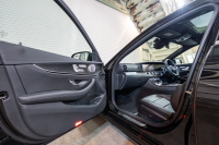 メルセデスベンツ Eクラス E200 ｽﾎﾟｰﾂ AMGｲﾝﾃﾘｱPKG ｴｸｽｸﾙｰｼﾌﾞ&ﾚｰﾀﾞｰSP　後期 BSG搭載 黒革 ﾊﾟﾉﾗﾏSR ﾅﾋﾞTV 360°ｶﾒﾗ ﾌﾞﾙﾒｽﾀｰ ﾍｯﾄﾞｱｯﾌﾟD ﾜｲﾔﾚｽﾁｬｰｼﾞ 自動ﾄﾗﾝｸ LEDﾍｯﾄﾞﾗｲﾄ　2年保証