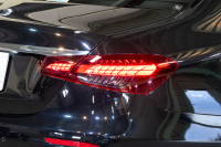 メルセデスベンツ Eクラス E200 ｽﾎﾟｰﾂ AMGｲﾝﾃﾘｱPKG ｴｸｽｸﾙｰｼﾌﾞ&ﾚｰﾀﾞｰSP　後期 BSG搭載 黒革 ﾊﾟﾉﾗﾏSR ﾅﾋﾞTV 360°ｶﾒﾗ ﾌﾞﾙﾒｽﾀｰ ﾍｯﾄﾞｱｯﾌﾟD ﾜｲﾔﾚｽﾁｬｰｼﾞ 自動ﾄﾗﾝｸ LEDﾍｯﾄﾞﾗｲﾄ　2年保証