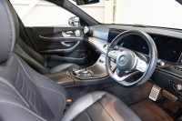 メルセデスベンツ Eクラス E300ﾜｺﾞﾝ AVGｽﾎﾟｰﾂ ｴｸｽｸﾙｰｼﾌﾞPKG ﾚｰﾀﾞｰSP　中期 1ｵｰﾅｰ 黒革 ﾊﾟﾉﾗﾏSR ﾅﾋﾞTV Meｺﾈ carplay ﾌﾞﾙﾒｽﾀｰ ﾍｯﾄﾞｱｯﾌﾟD ｴｱﾊﾞﾗﾝｽP 自動ﾄﾗﾝｸ ﾌｯﾄｵｰﾌﾟﾅｰ Newﾃﾞｻﾞｲﾝｽﾃｱ　2年保証