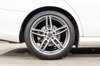 メルセデスベンツ Eクラス E300ﾜｺﾞﾝ AVGｽﾎﾟｰﾂ ｴｸｽｸﾙｰｼﾌﾞPKG ﾚｰﾀﾞｰSP　中期 1ｵｰﾅｰ 黒革 ﾊﾟﾉﾗﾏSR ﾅﾋﾞTV Meｺﾈ carplay ﾌﾞﾙﾒｽﾀｰ ﾍｯﾄﾞｱｯﾌﾟD ｴｱﾊﾞﾗﾝｽP 自動ﾄﾗﾝｸ ﾌｯﾄｵｰﾌﾟﾅｰ Newﾃﾞｻﾞｲﾝｽﾃｱ　2年保証