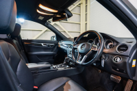 メルセデスベンツ Cクラス C200 BE-EF AVG ﾕｰﾃｨﾘﾃｨ&ﾚｰﾀﾞｰｾｰﾌﾃｨｰPKG　黒革 純正ﾅﾋﾞTV Bｶﾒﾗ ﾊﾟｰｸﾄﾛﾆｯｸ ｷｾﾉﾝ LEDﾄﾞﾗｲﾋﾞﾝｸﾞﾗｲﾄ Pｽﾀ AMGｴｱﾛ＆17AW ﾄﾞﾘﾙﾄﾞﾛｰﾀｰ ﾛｺﾞ入ｷｬﾘﾊﾟｰ　2年保証