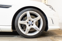 メルセデスベンツ SLKクラス SLK200 ｴｸｽｸﾙｰｼﾌﾞ ﾚｰﾀﾞｰSP　黒革 9速AT ｼｰﾄﾋｰﾀｰ ﾏｼﾞｯｸｽｶｲR ｴｱｽｶｰﾌ 純正ﾅﾋﾞ ﾌﾙｾｸﾞTV MBﾛｺﾞﾌﾞﾚｰｷ ｷｰﾚｽ ｷｾﾉﾝ AMGｴｱﾛ&18ｲﾝﾁAW 　2年保証