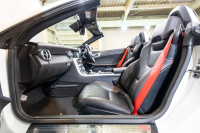 メルセデスベンツ SLKクラス SLK200 ｴｸｽｸﾙｰｼﾌﾞ ﾚｰﾀﾞｰSP　黒革 9速AT ｼｰﾄﾋｰﾀｰ ﾏｼﾞｯｸｽｶｲR ｴｱｽｶｰﾌ 純正ﾅﾋﾞ ﾌﾙｾｸﾞTV MBﾛｺﾞﾌﾞﾚｰｷ ｷｰﾚｽ ｷｾﾉﾝ AMGｴｱﾛ&18ｲﾝﾁAW 　2年保証