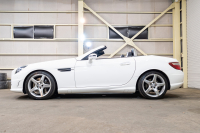 メルセデスベンツ SLKクラス SLK200 ｴｸｽｸﾙｰｼﾌﾞ ﾚｰﾀﾞｰSP　黒革 9速AT ｼｰﾄﾋｰﾀｰ ﾏｼﾞｯｸｽｶｲR ｴｱｽｶｰﾌ 純正ﾅﾋﾞ ﾌﾙｾｸﾞTV MBﾛｺﾞﾌﾞﾚｰｷ ｷｰﾚｽ ｷｾﾉﾝ AMGｴｱﾛ&18ｲﾝﾁAW 　2年保証